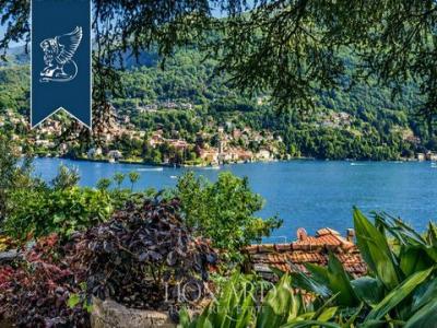 Acheter Maison 417 m2 Moltrasio