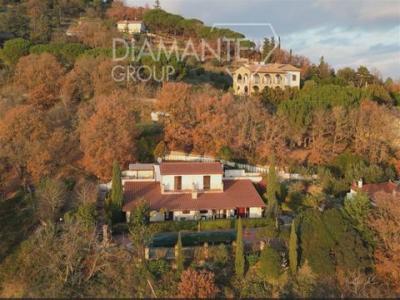 Annonce Vente 8 pi�ces Maison Magione