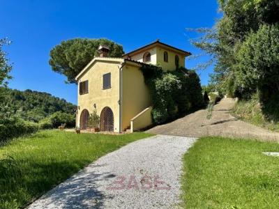 Annonce Vente 10 pi�ces Maison Riparbella