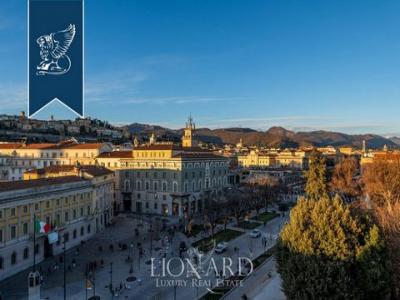 Annonce Vente 5 pi�ces Appartement Bergamo