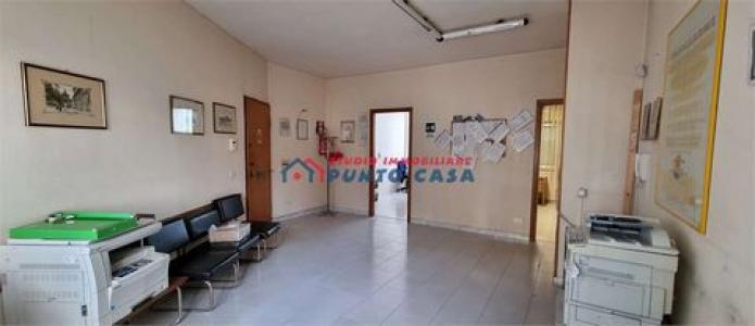 Louer Local commercial 130 m2 Trapani