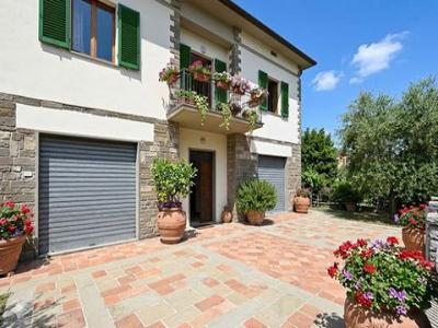 Acheter Maison 341 m2 Castiglion-fiorentino